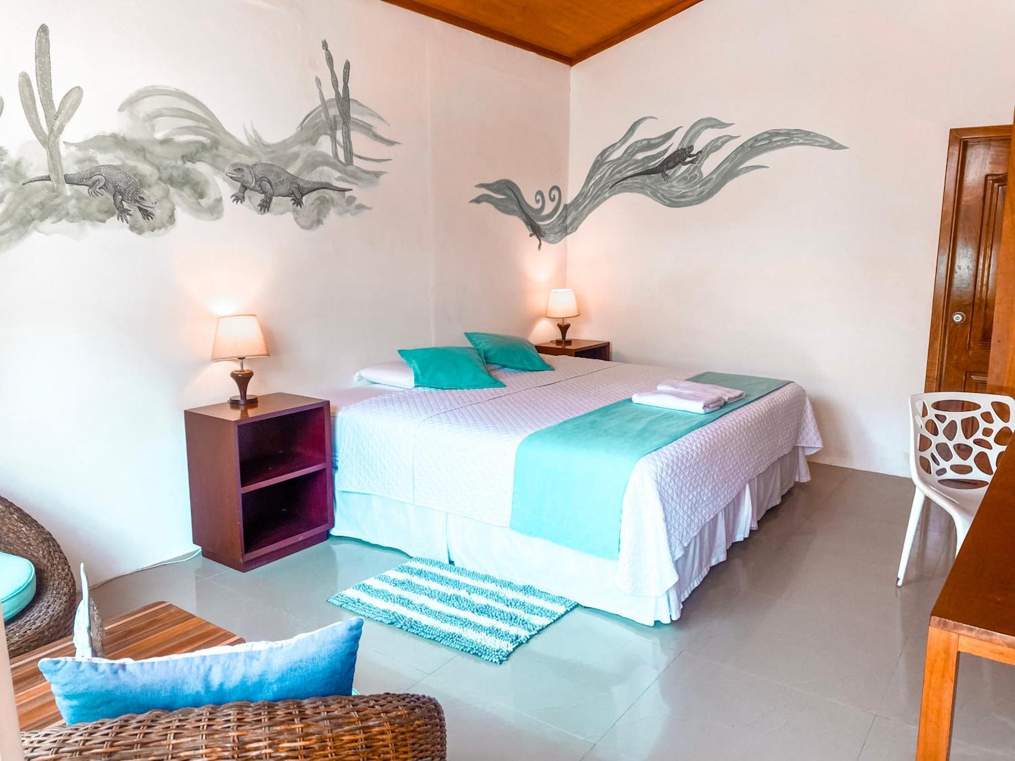 Hotel Coral Blanco With High Speed Internet Starlink And Galapagos Tour Operator Puerto Villamil Ngoại thất bức ảnh