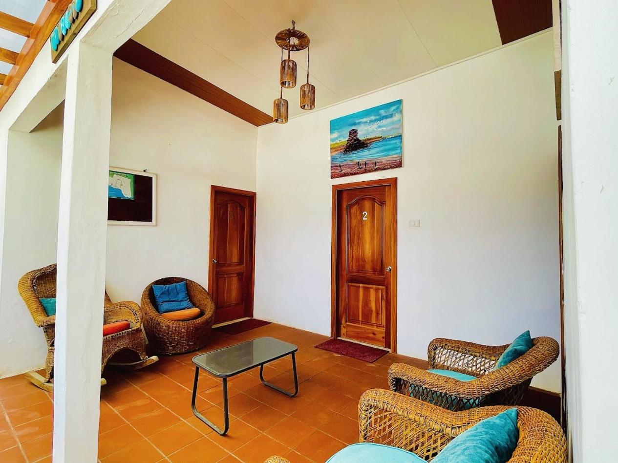 Hotel Coral Blanco With High Speed Internet Starlink And Galapagos Tour Operator Puerto Villamil Ngoại thất bức ảnh